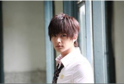 炎亚纶最近的电视剧,穿梭时空的青春传奇